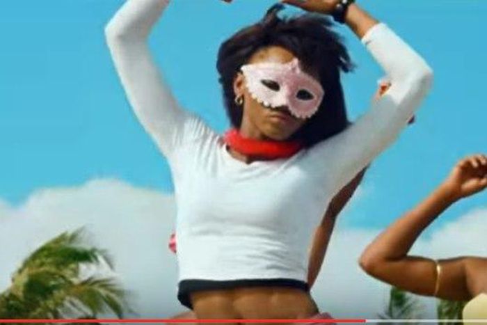 DJ Spinall - Ojukokoro (Official Video) ft. Niniola