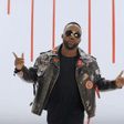 'Hold on' video by Iyanya.