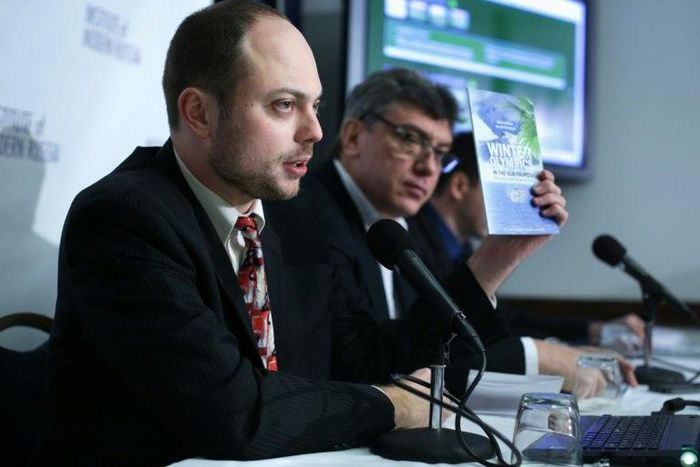 Kremlin critic Vladimir Kara-Murza (left) joined Boris Nemtsov in 2014 to condemn corruption at the Sochi Olympics