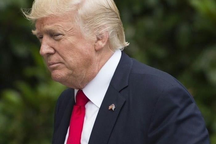 US President Donald Trump has denied trying to influence the FBI investigation into alleged Russian election meddling
