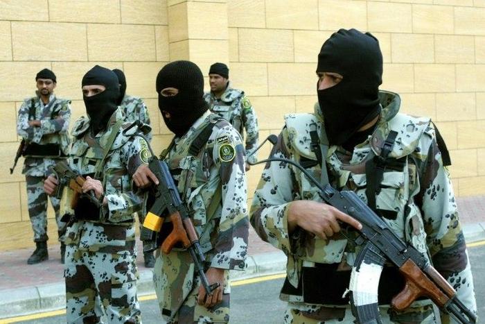 Saudi special forces take part in counter-terrorism exercises in Riyadh