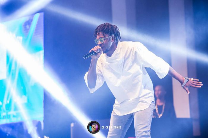 Runtown giving fans a show