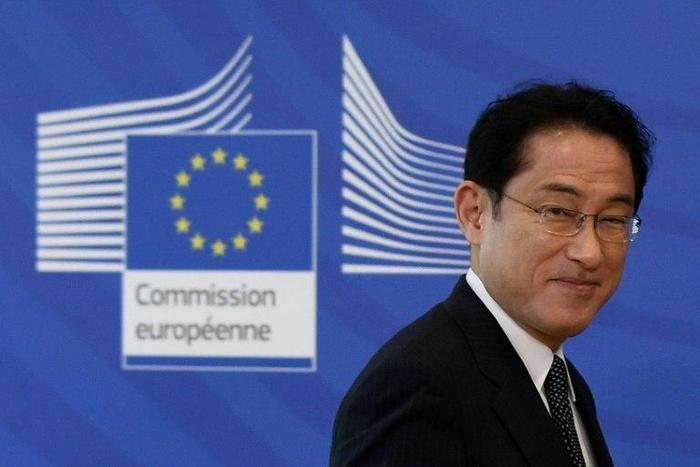 Japan Foreign minister Fumio Kishida pledged $1 billion Monday to the UN's efforts to help chidlren and youth in developing countries