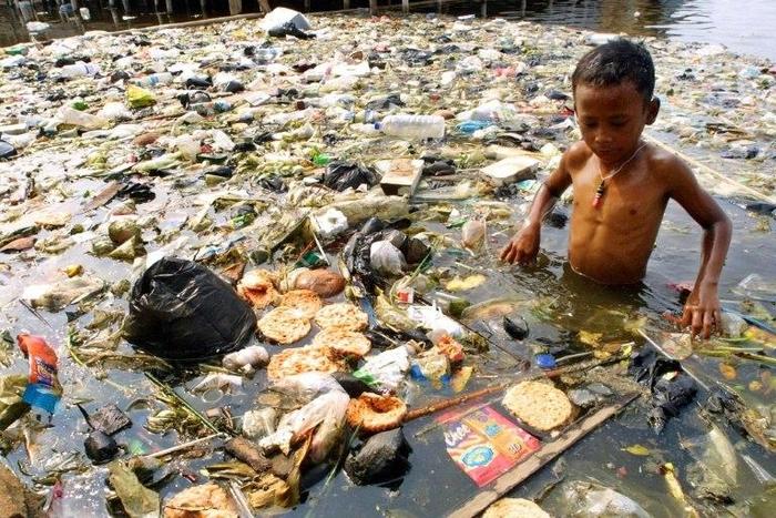 The UN warns that exposing children to environmental hazards can lead to reduced intelligence, attention disorders, lung damage and cancer