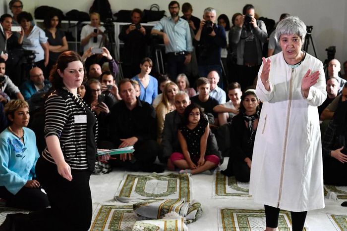 Ateş, founder of liberal mosque in Berlin, leads Friday prayers for mixed congregation