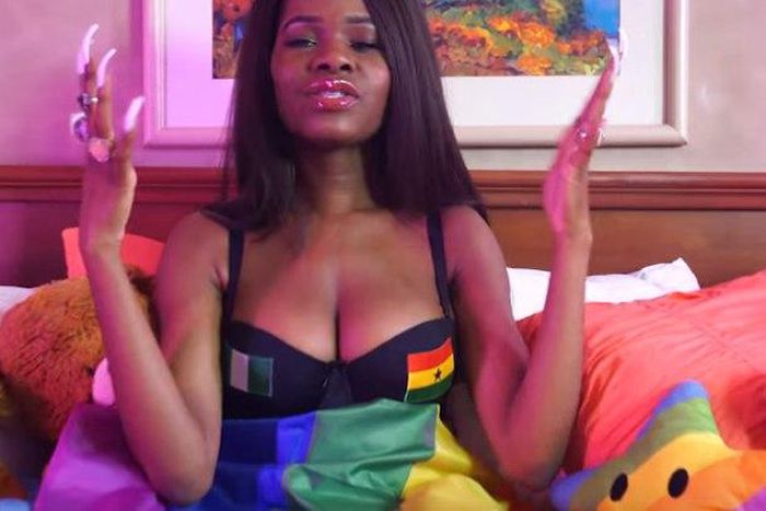 Princess Vitarah in 'Masturbate'