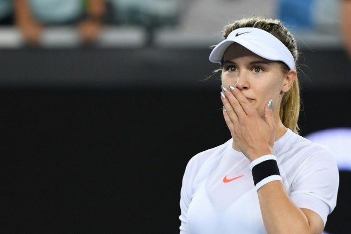 Eugenie Bouchard honors her losing twitter bet on the Super Bowl result by going on a date with a New England Patriots supporter