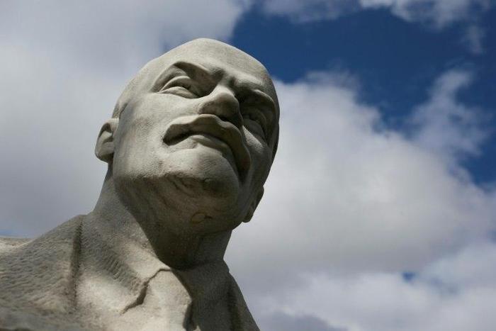 A quarter of a century after the Communist empire founded by Vladimir Lenin vanished, Russia seems unsure how to treat the tumultuous events of 1917