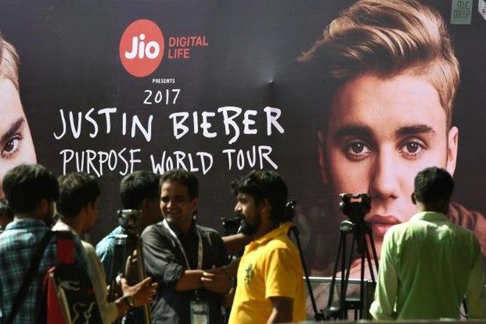 Justin Bieber has abruptly canceled the remainder of his world tour, citing "unforeseen circumstances"