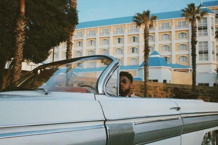 Maleekberry riding in style