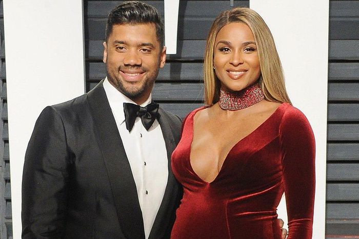 ___6937864___https:______static.pulse.com.gh___webservice___escenic___binary___6937864___2017___7___3___20___exact-diet-russell-wilson-using-cut-10-pounds-1