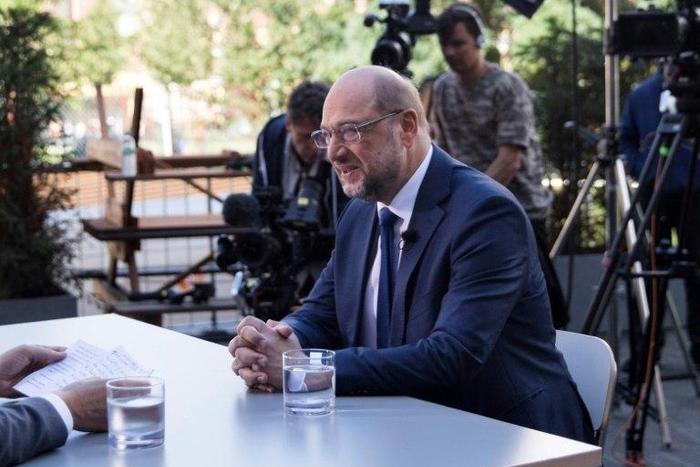 Schulz, the former European Parliament president, has fallen far behind in the polls despite an initial surge of popularity after joining the race in January