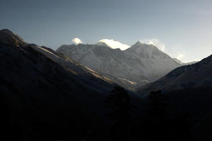 A general view of the Mount Everest range seen from Tengboche some 300 km northeast of Kathmandu on May 5, 2017