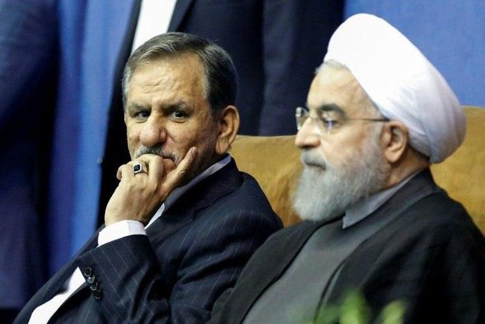 Iran's reformist first vice president Eshaq Jahangiri pulled out of this week's presidential election and endorsed incumbent Hassan Rouhani