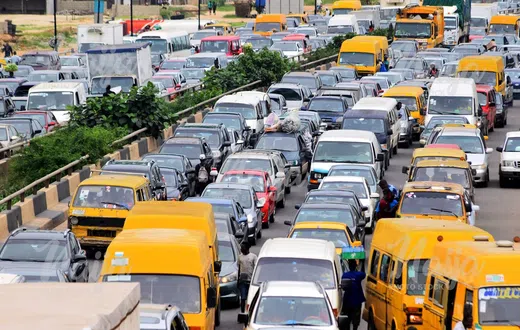 Tips for Surviving Long Highway Jams: Essential Strategies That Work