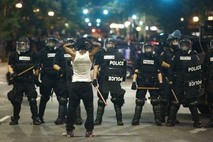 State of emergency called after second night of unrest in Charlotte, N.Carolina