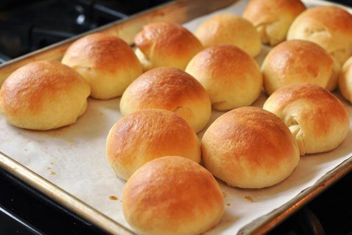 Dinner rolls