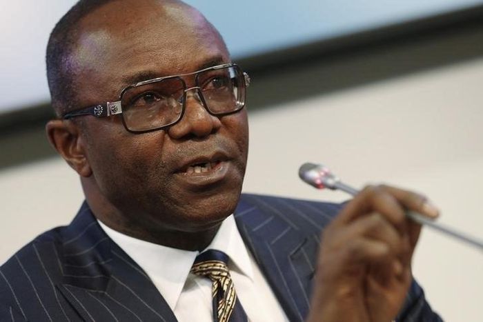Nigeria's Oil Minister and OPEC president Emmanuel Ibe Kachikwu addresses a news conference after a meeting of OPEC oil ministers in Vienna, Austria, December 4, 2015. REUTERS/Heinz-Peter Bader/File Photo