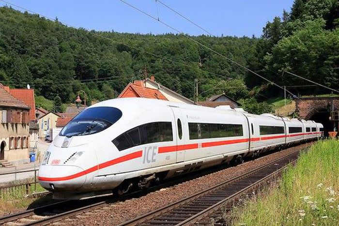 Intercity-Express (ICE)
