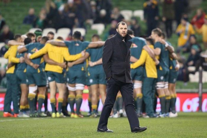 Australia's head coach Michael Cheika insists that rugby rivals England scrum illegally