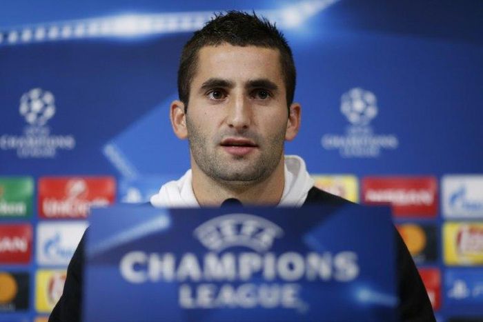 Lyon's midfielder Maxime Gonalons attends a press conference on November 1, 2016