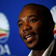 Leader of South Africa's Democratic Alliance (DA) Mmusi Maimane speaks during a news conference in Johannesburg, South Africa April 1, 2016. REUTERS/Siphiwe Sibeko/File Photo