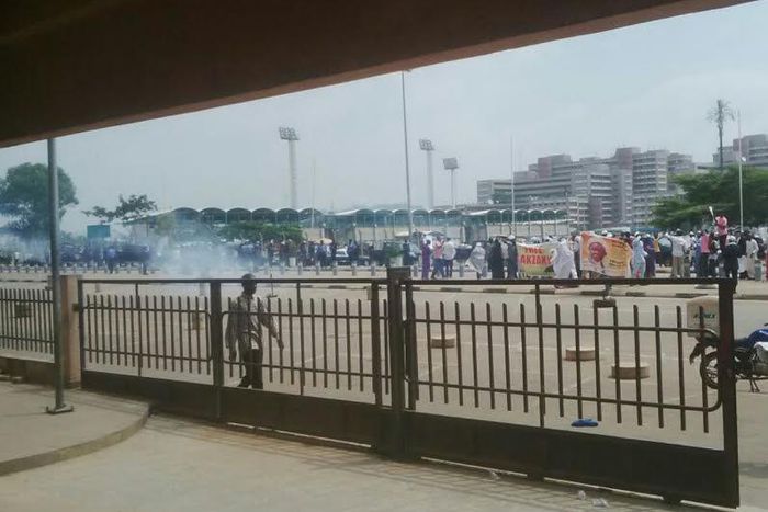 Police teargas Shiite protesters in Abuja