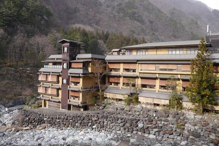 Oldest hotel in the world