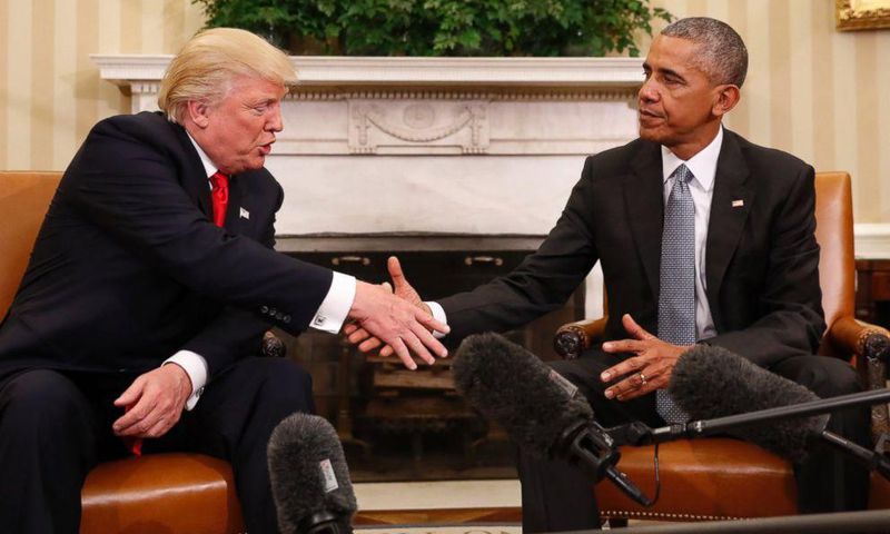 Donald Trump (L) and President Obama (R) 