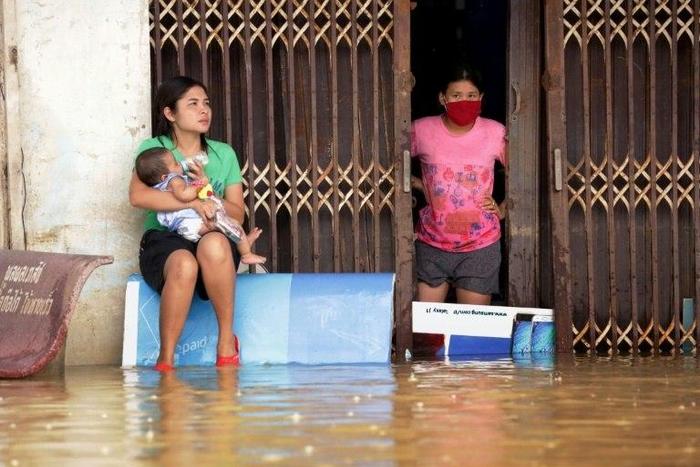Despite the end of the monsoon season weeks ago, there were no immediate signs of respite for flood-battered southern Thailand