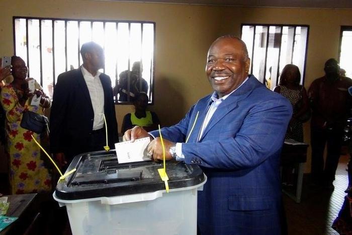 Gabon's President Ali Bongo Ondimba votes during the presidential election in Libreville, Gabon, August 27, 2016.