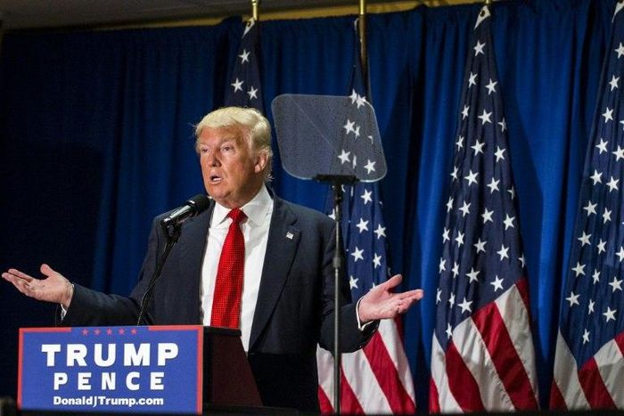 Kanye West told an audience he did not vote but would have chosen Republican Donald Trump, sparking angry fans to boo the star and throw items on stage