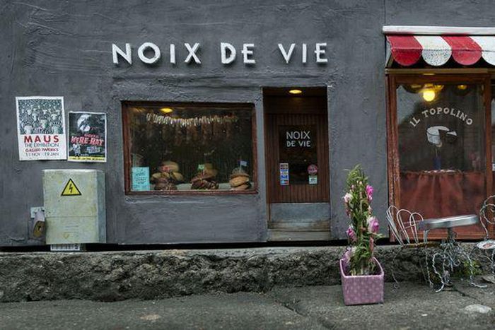 Mouse shops by Anonymouse