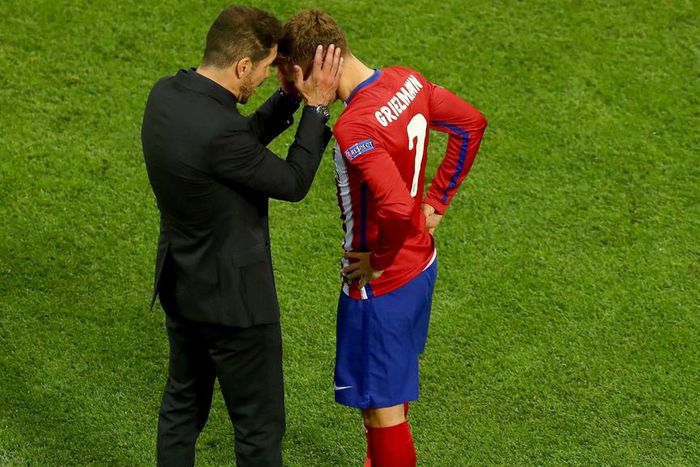 ___5537138___https:______static.pulse.com.gh___webservice___escenic___binary___5537138___2016___10___14___17___diego-simeone-antoine-griezmann-cropped_1pauxc7gvwgfz1btf3pjoj53uc