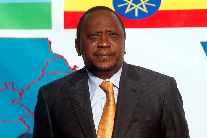 Kenya's President Uhuru Kenyatta prepares to address a news conference after attending the Intergovernmental Authority on Development (IGAD) summit in Somalia's capital Mogadishu, September 13, 2016. REUTERS/Feisal Omar