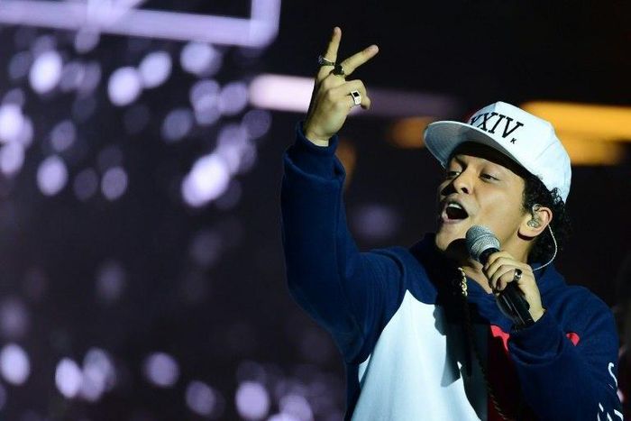 US singer Bruno Mars performs at the MTV Europe Music Awards on November 6, 2016 at the Ahoy Rotterdam in Rotterdam