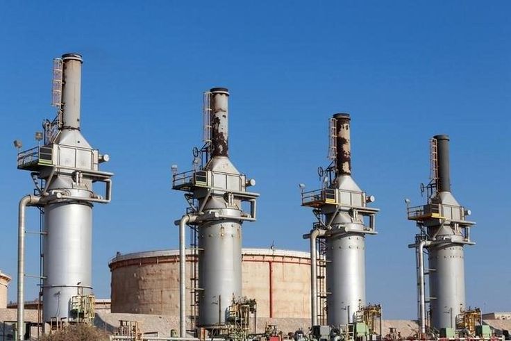 A view shows pipelines at the Zueitina oil terminal in Zueitina, west of Benghazi, Libya September 14, 2016.