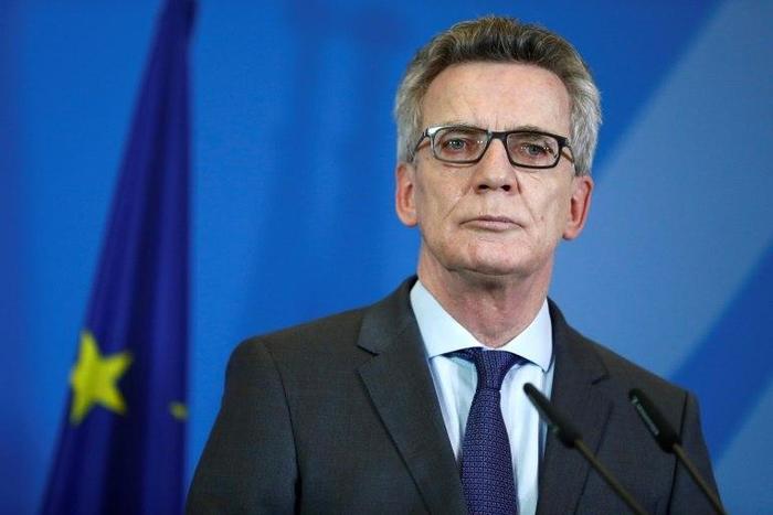 After Germany threatened aid cuts to countries refusing to return rejected asylum seekers, German Interior Minister Thomas de Maizière told ARD public TV that he "fully supports this idea" on January 8, 2017