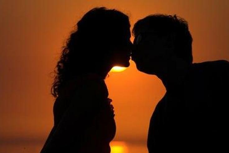 How long should I wait before kissing that girl I just met