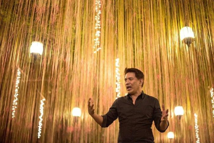 Philippine director Brillante Mendoza has become a celebrated figure in the global independent film industry for his gritty movies exposing social injustice and the sufferings of the poor in his home country
