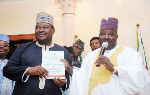 Jimoh Ibrahim collects Ondo governorship form from factional PDP Chairman, Ali Modu Sheriff