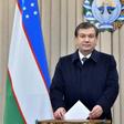 Uzbek acting President Shavkat Mirziyoyev casts his ballot for the presidential election at a polling station in Tashkent, on December 4, 2016