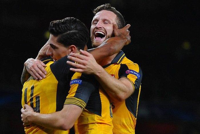 Theo Walcott, Hector Bellerin and Shkodran Mustafi