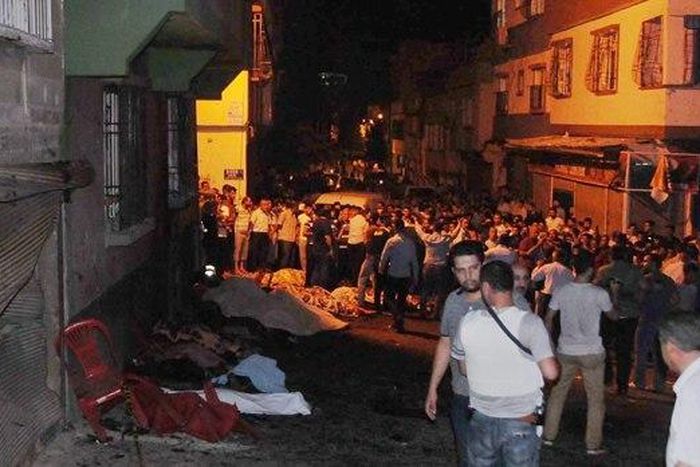 People gather after an explosion (Illustration)