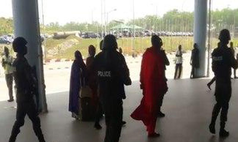 Pastor Ayo Oritsejafor and his Police escorts