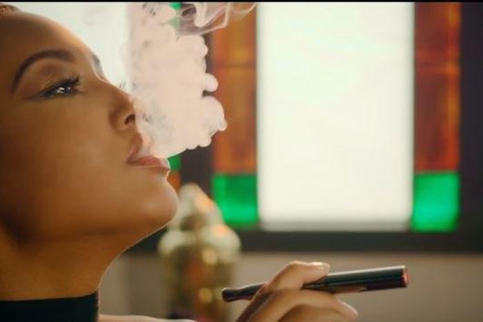A video vixen with an e-cigarette in DJ Khaled's video