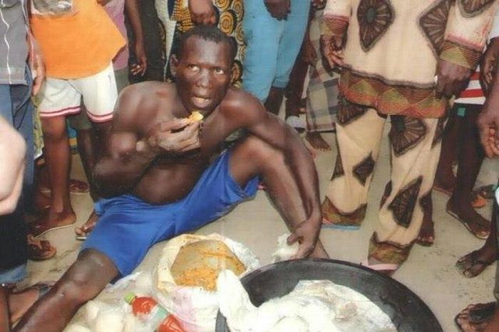 Kaduna Enatimi 'enjoying' his meal