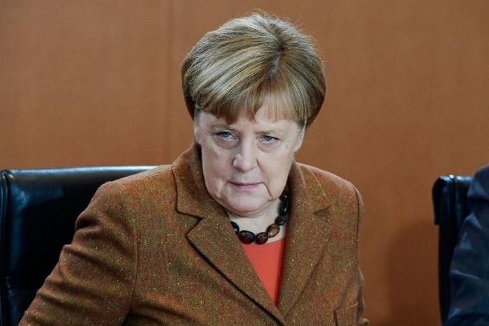 Angela Merkel attends a cabinet meeting at the chancellery in Berlin on October 26, 2016
