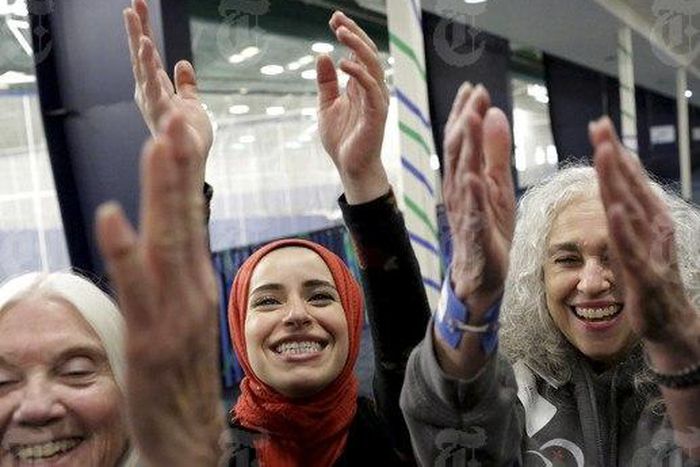 Both feeling threatened, Muslims and Jews join hands