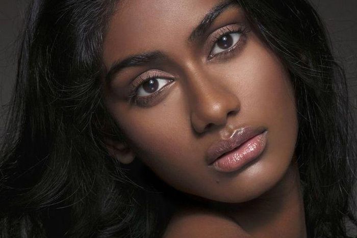 What men notice the first time they see you